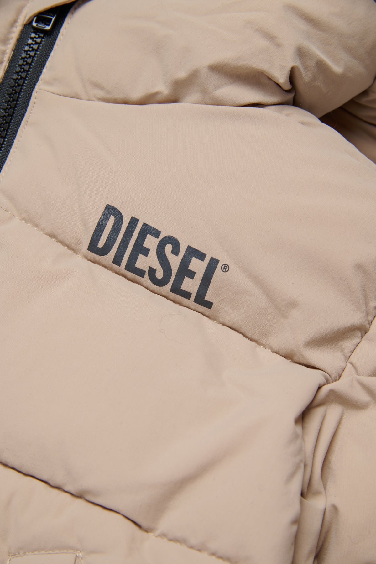 Veste matelassée avec logo imprimé