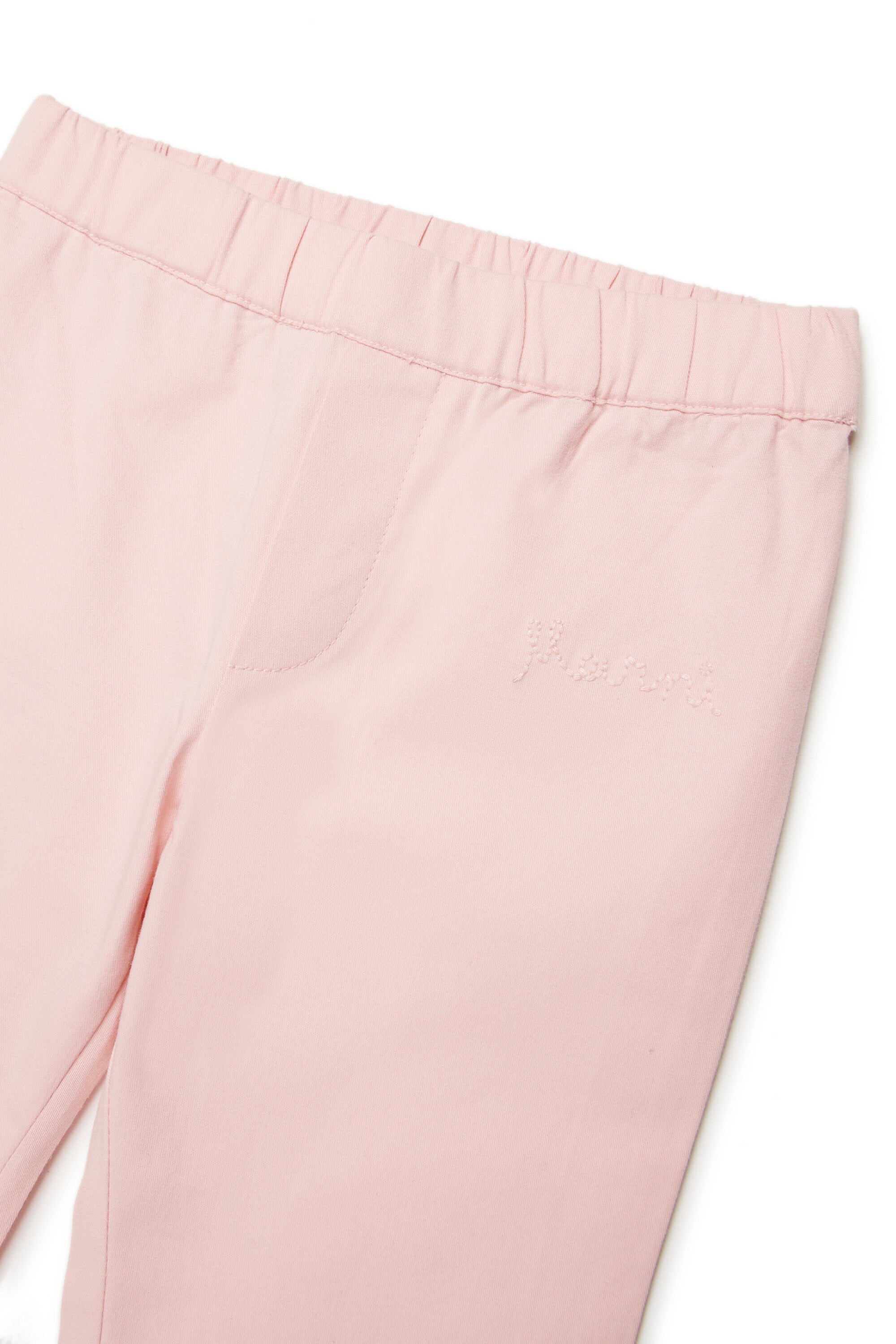Pantalones con detalle de volante