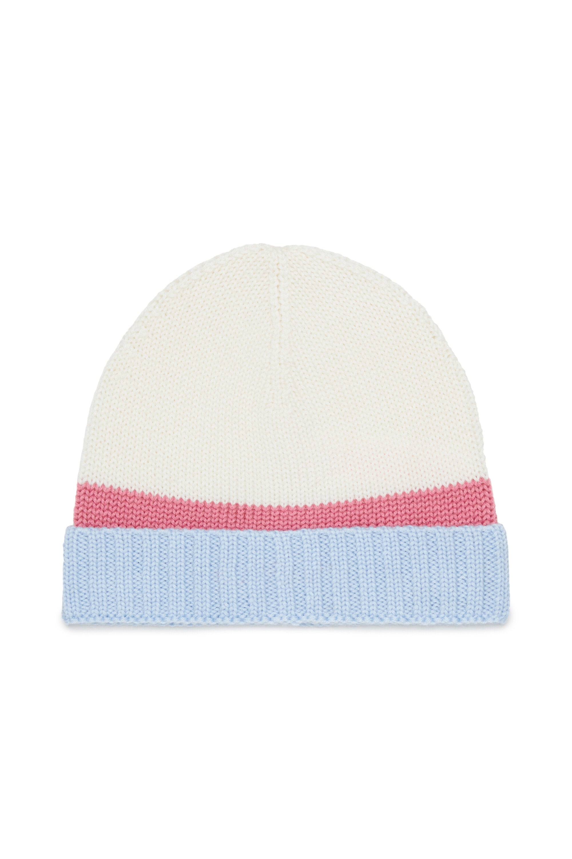 Gorro con vuelta y logo en la parte frontal