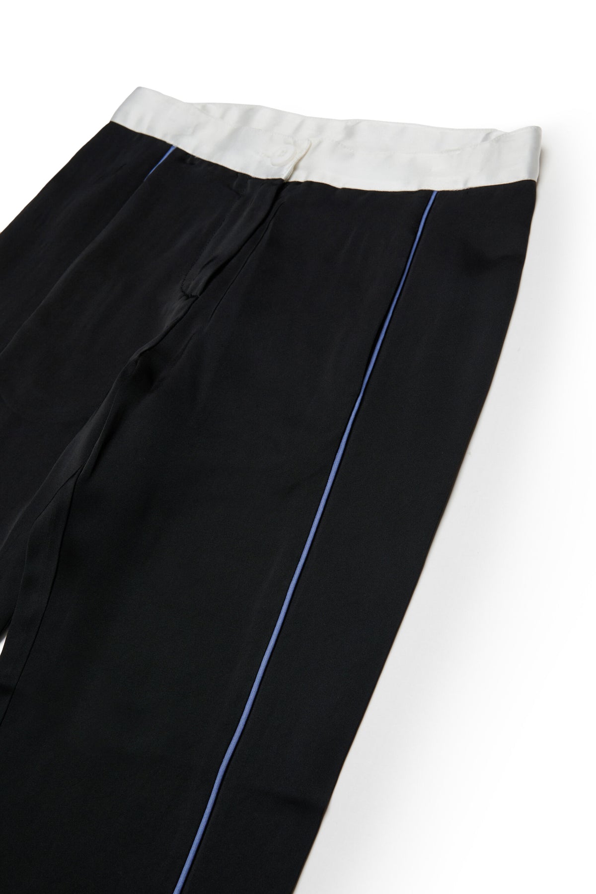 Pants with logo