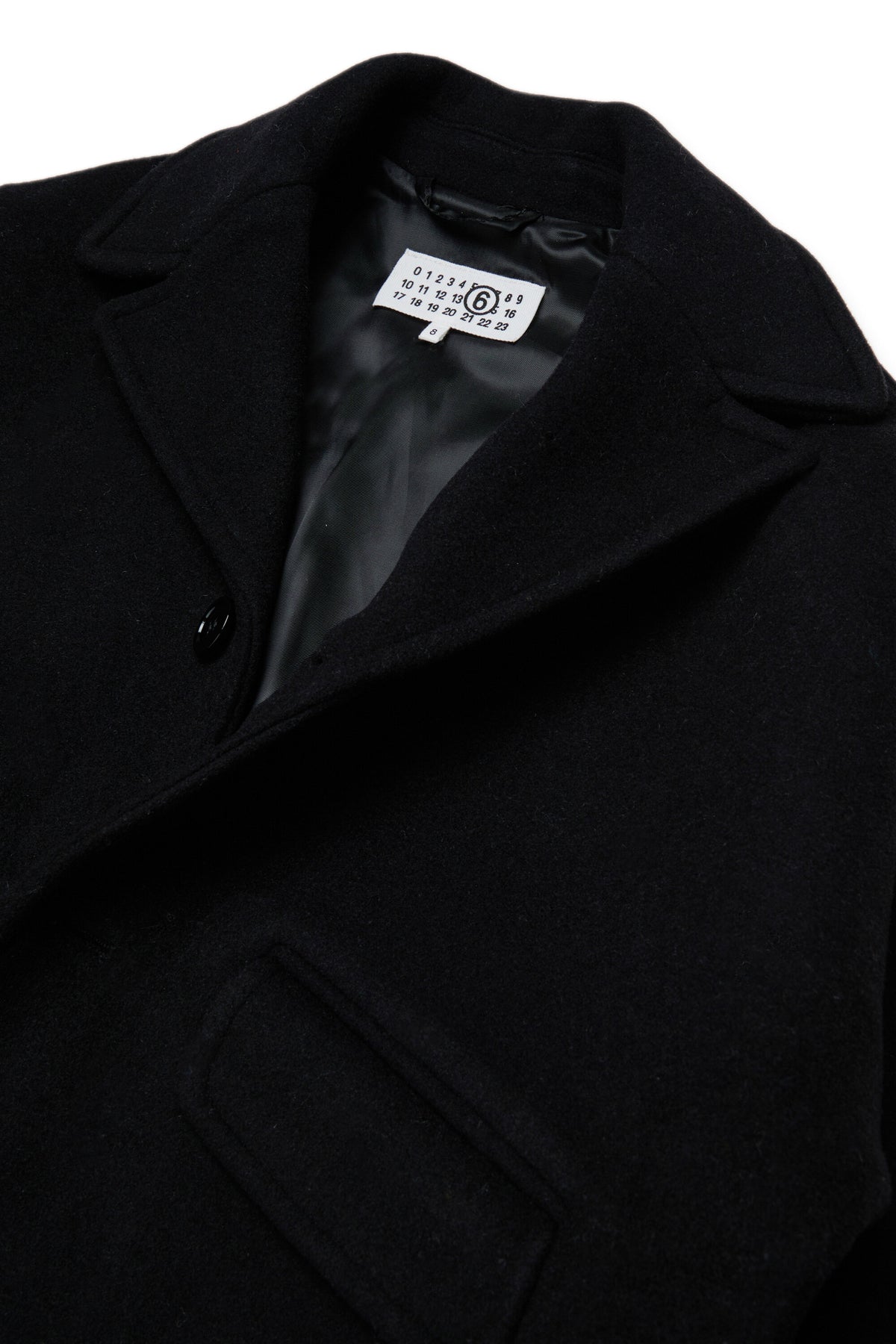 Egg-shape coat with inner lining