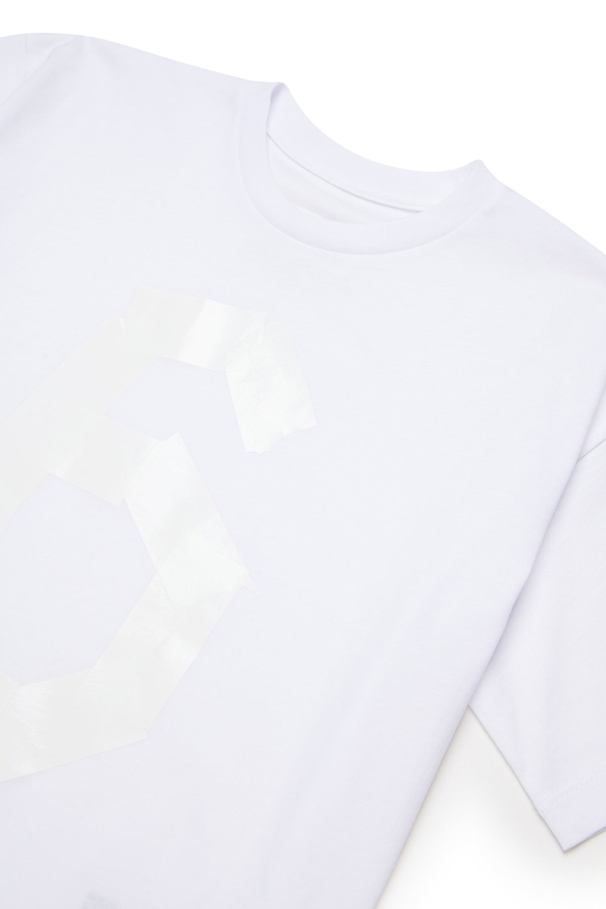T-shirt with front print