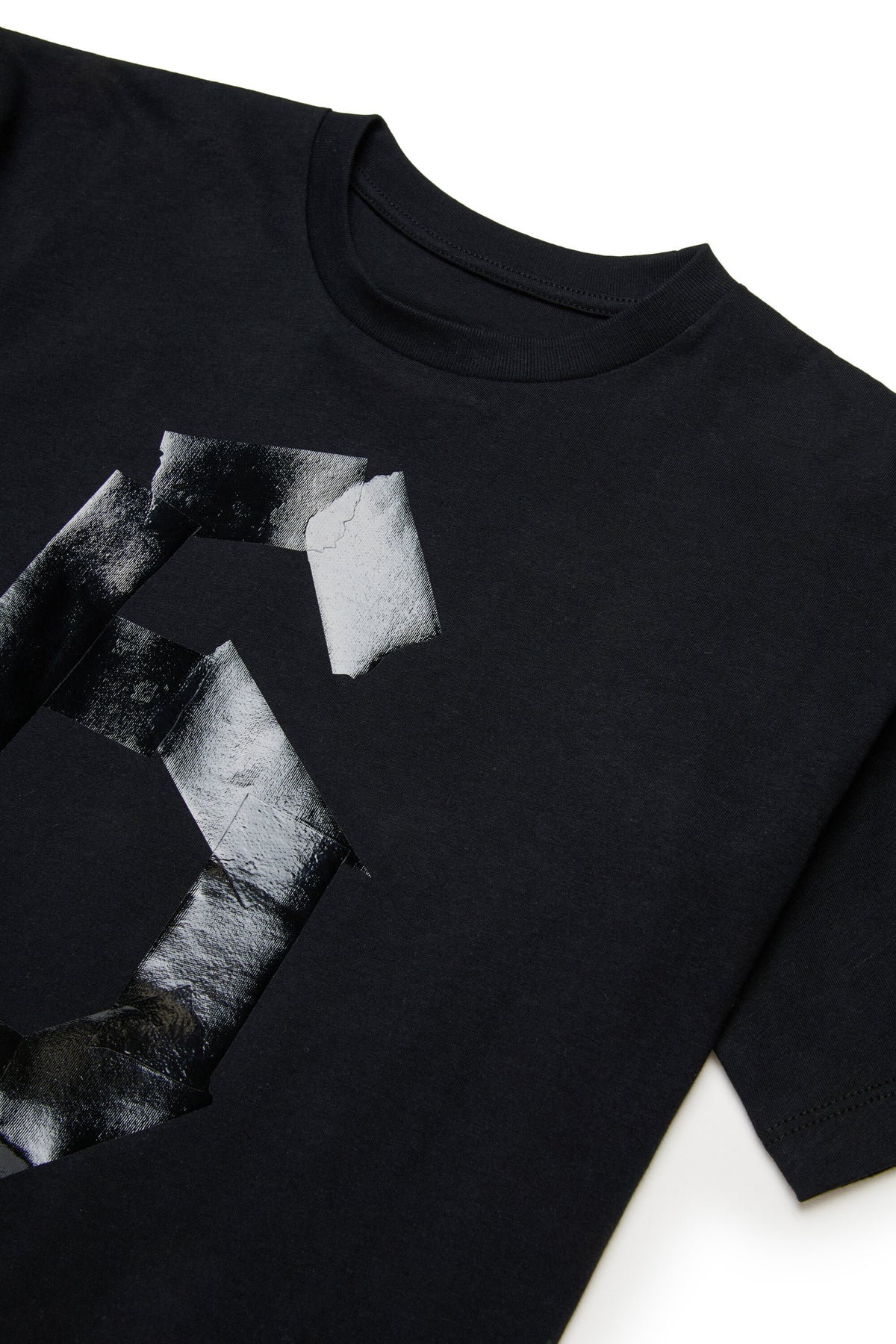 Camiseta con estampado frontal