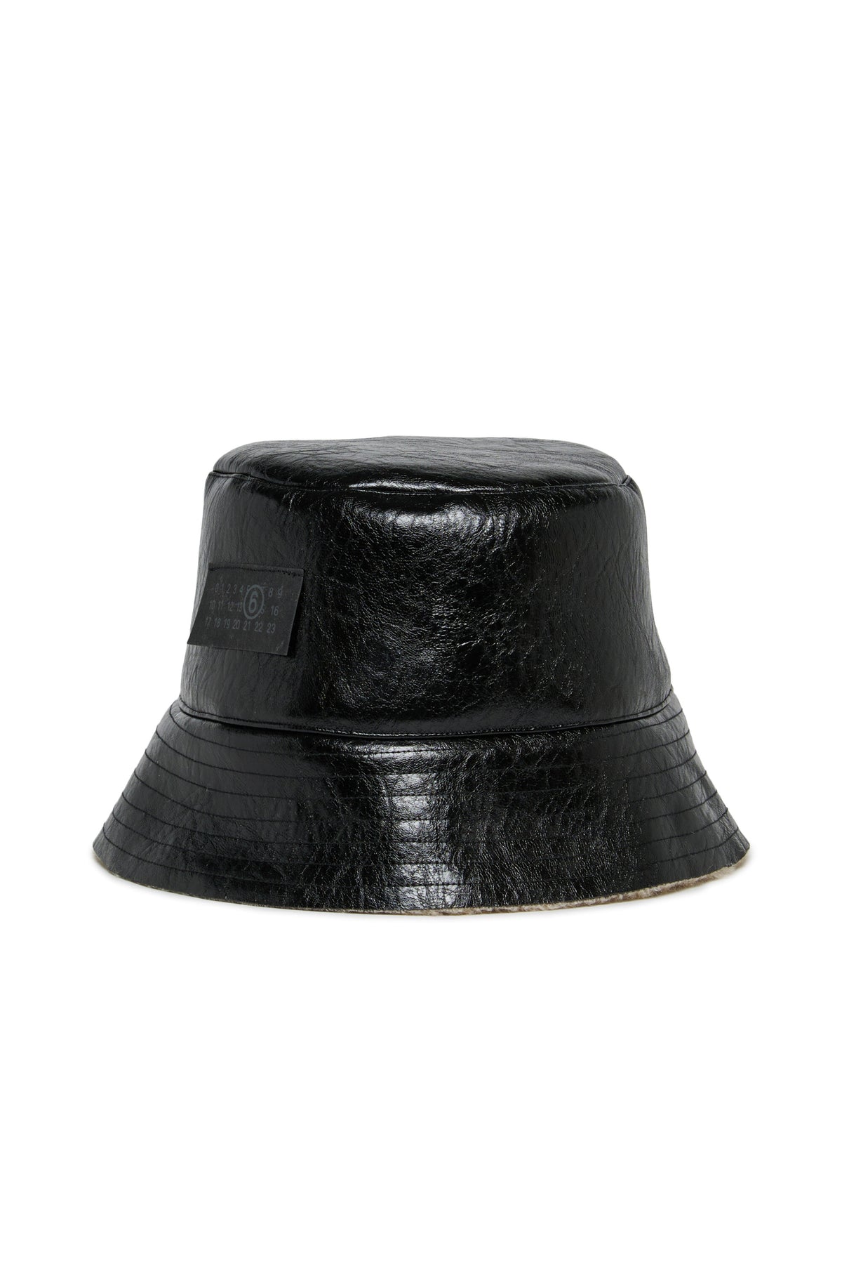 Bucket hat with logo