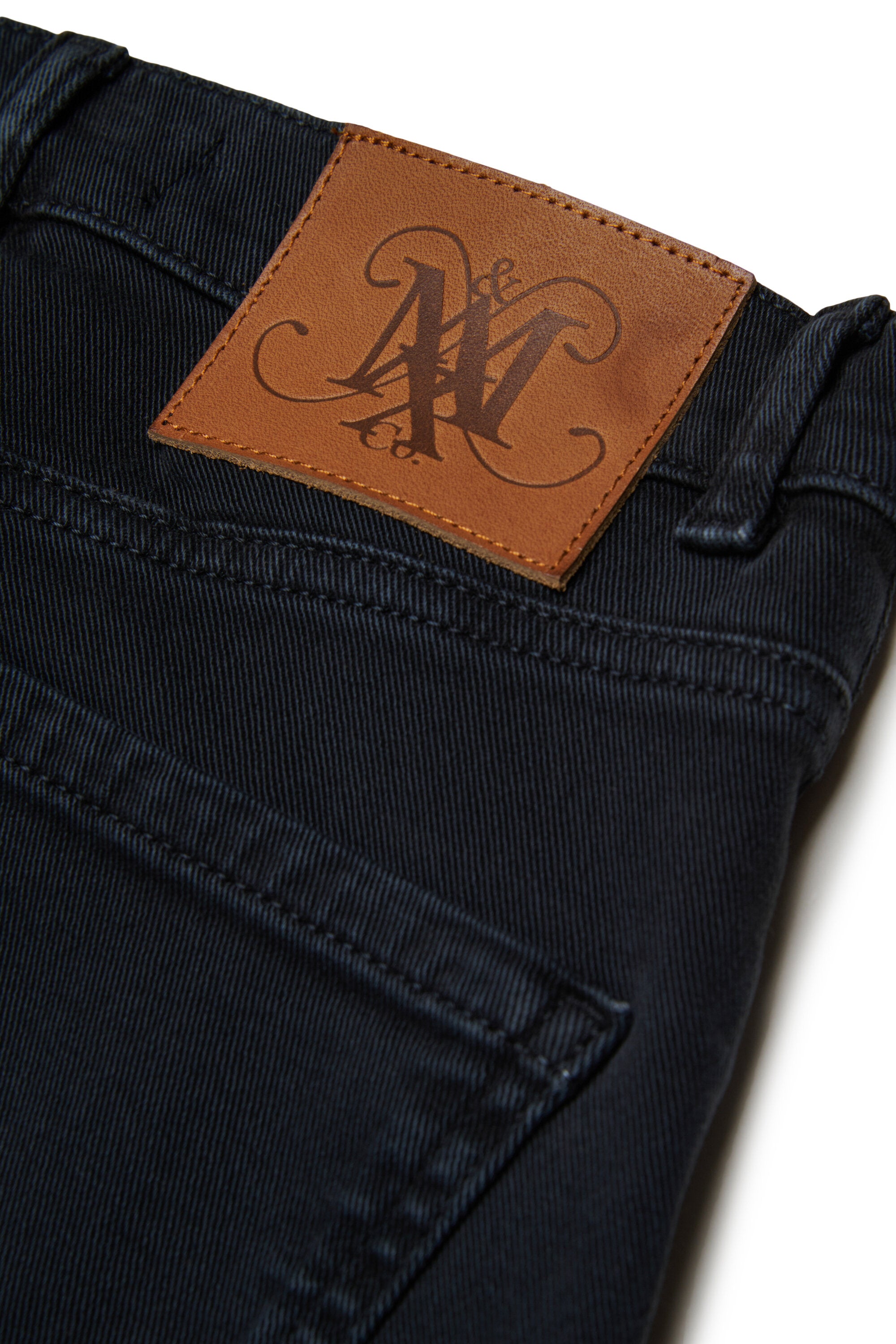 Jeans corte relajado de cinco bolsillos