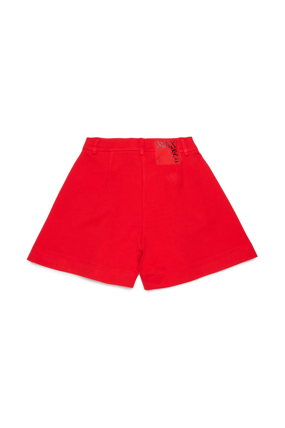 Shorts formales con logo en la parte trasera
