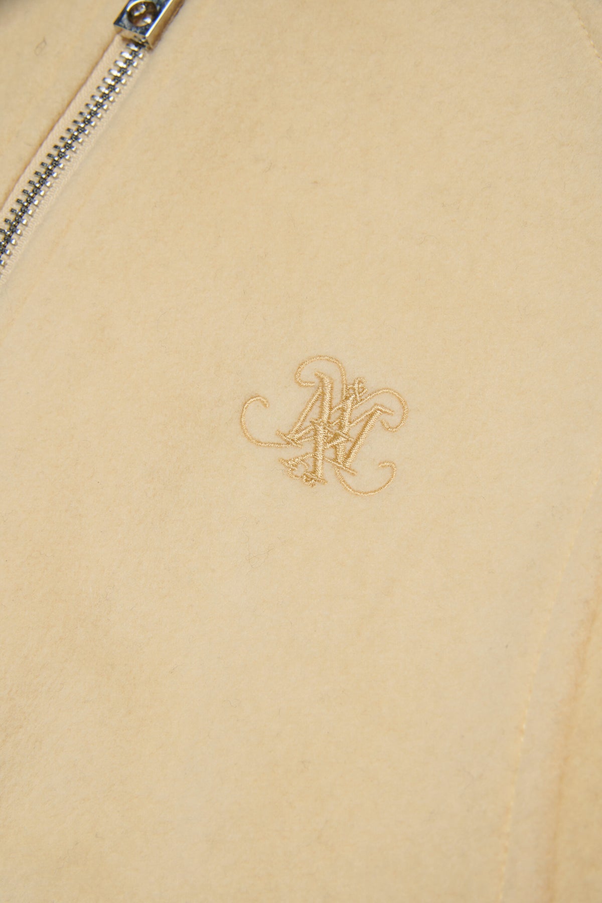 Cazadora bomber con logo