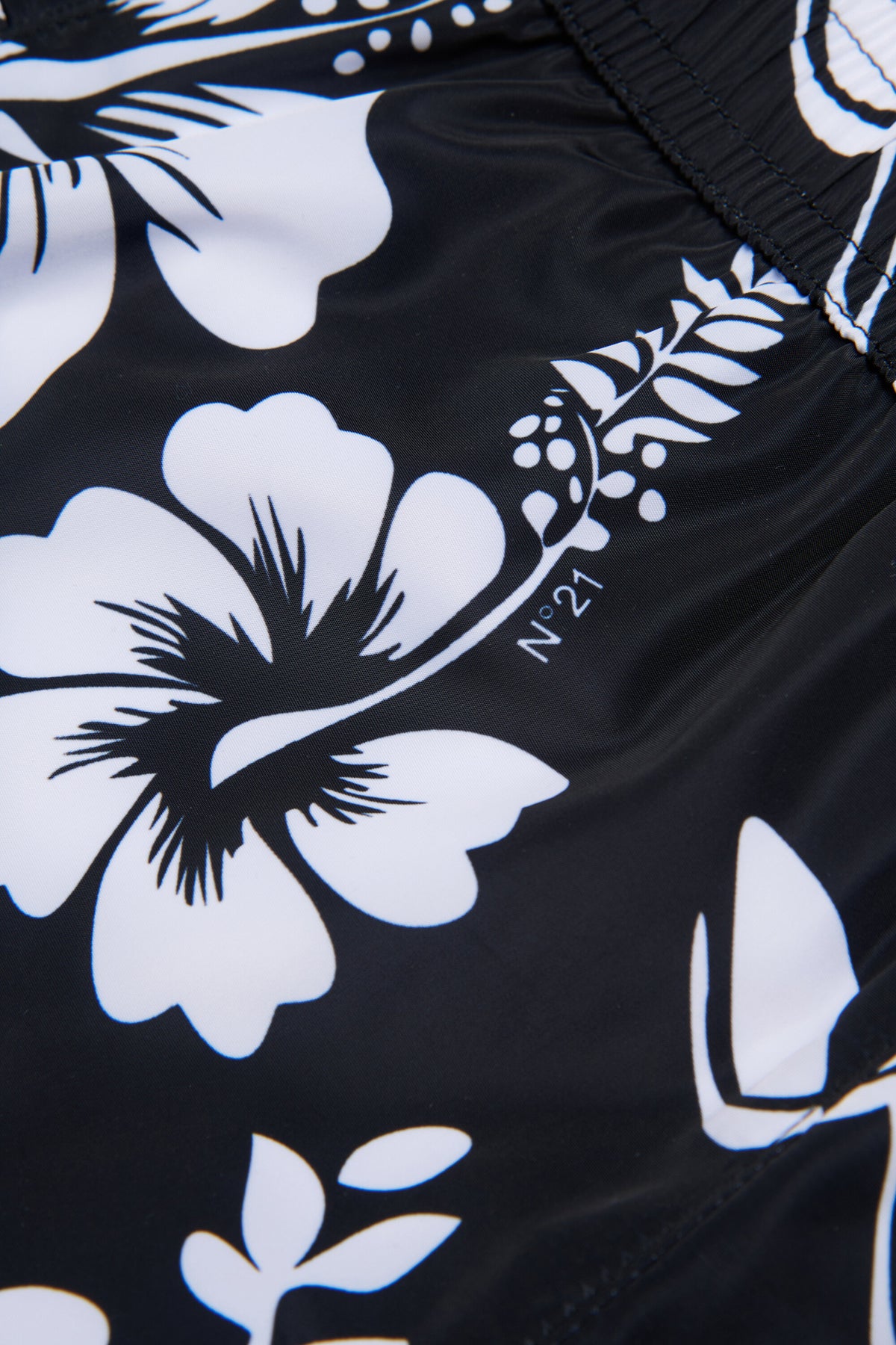 Bañador tipo bóxer con estampado floral
