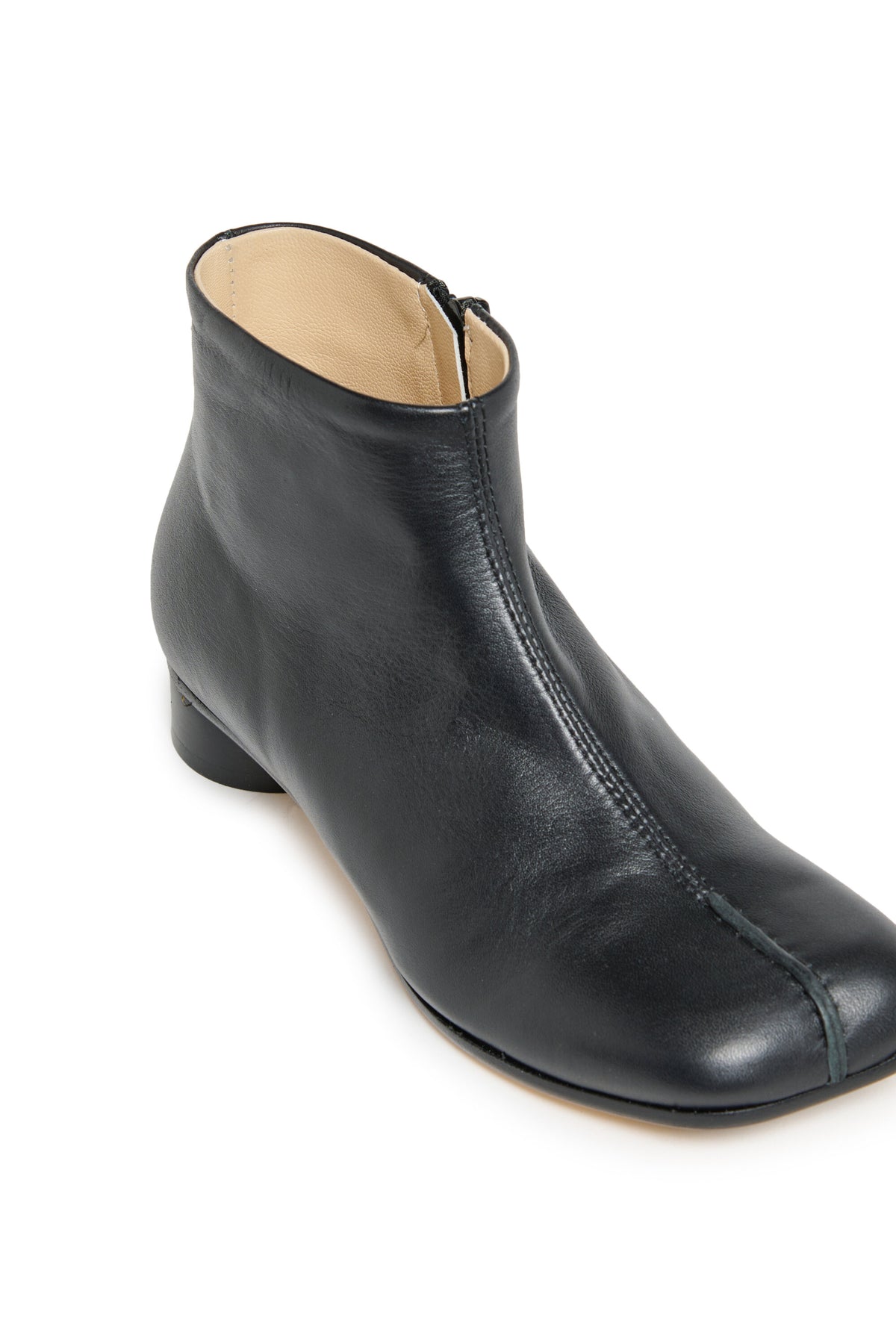 Bottes basses en cuir à talons