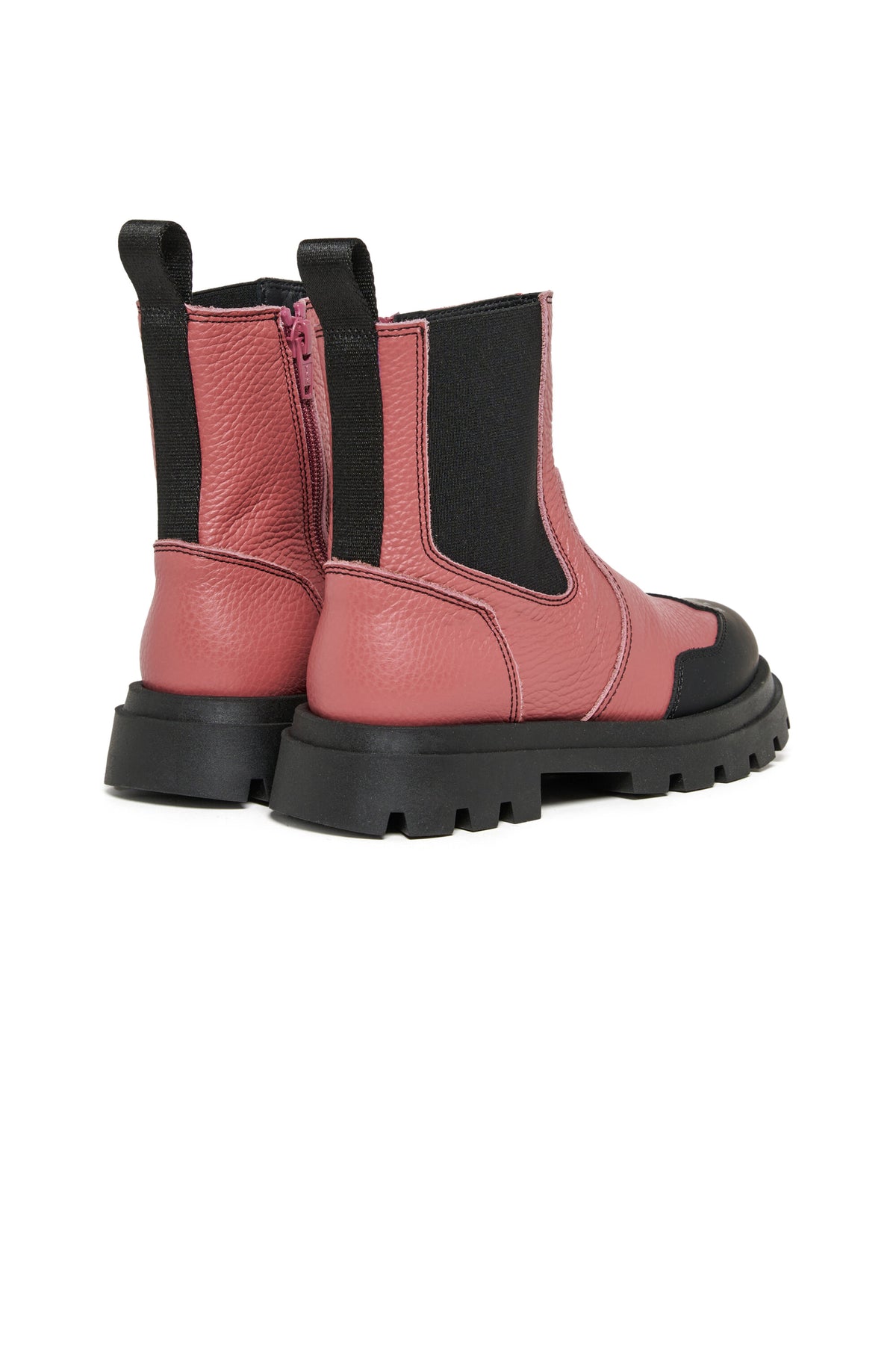 Bottines Chelsea avec logo sur le bout du pied