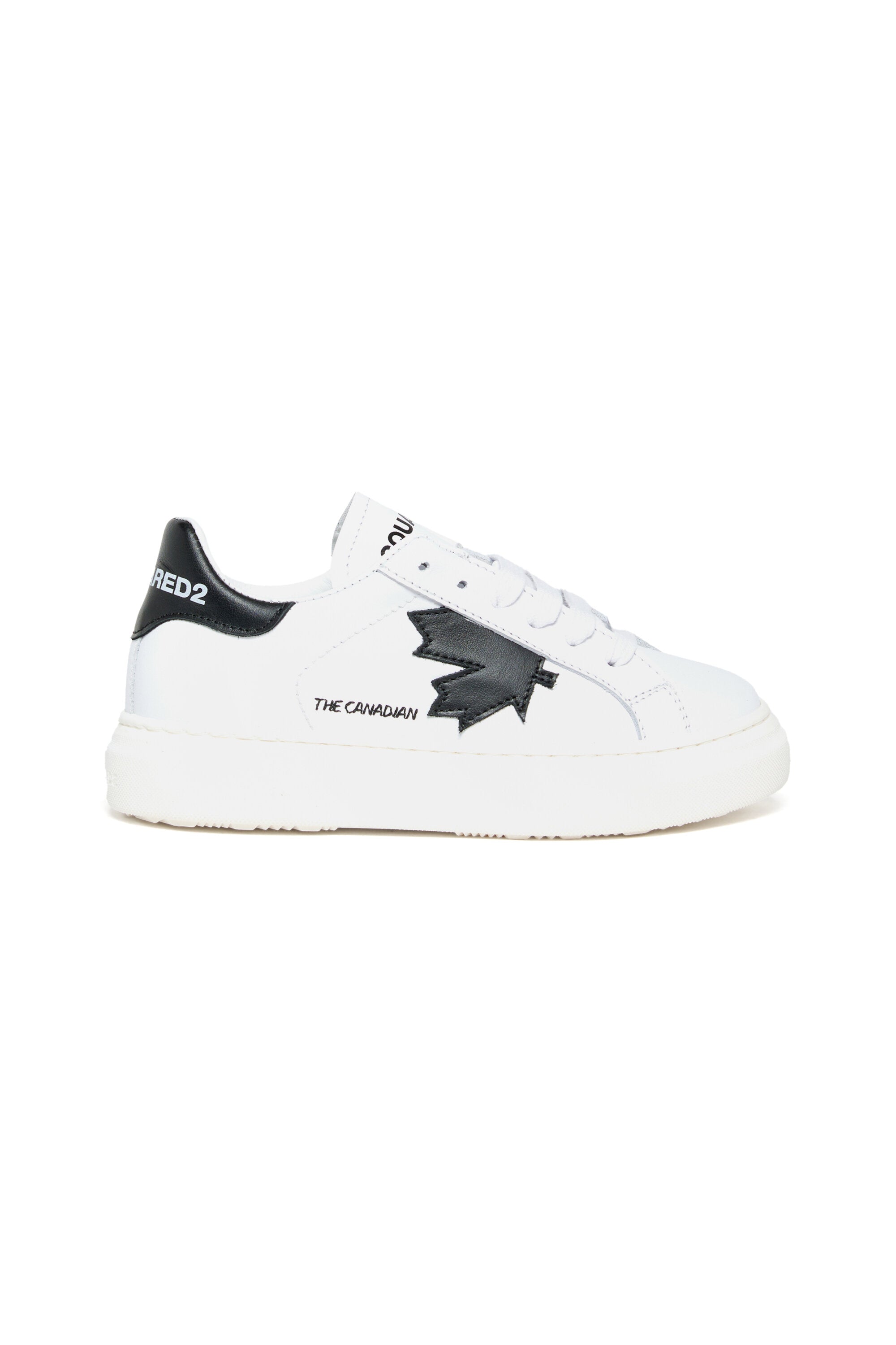 Leather low top sneakers with Maple Leaf